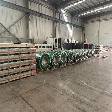 Ενώνοντας στενά σπείρα Decoiling 0.3mm3mm ASTM ανοξείδωτου 301